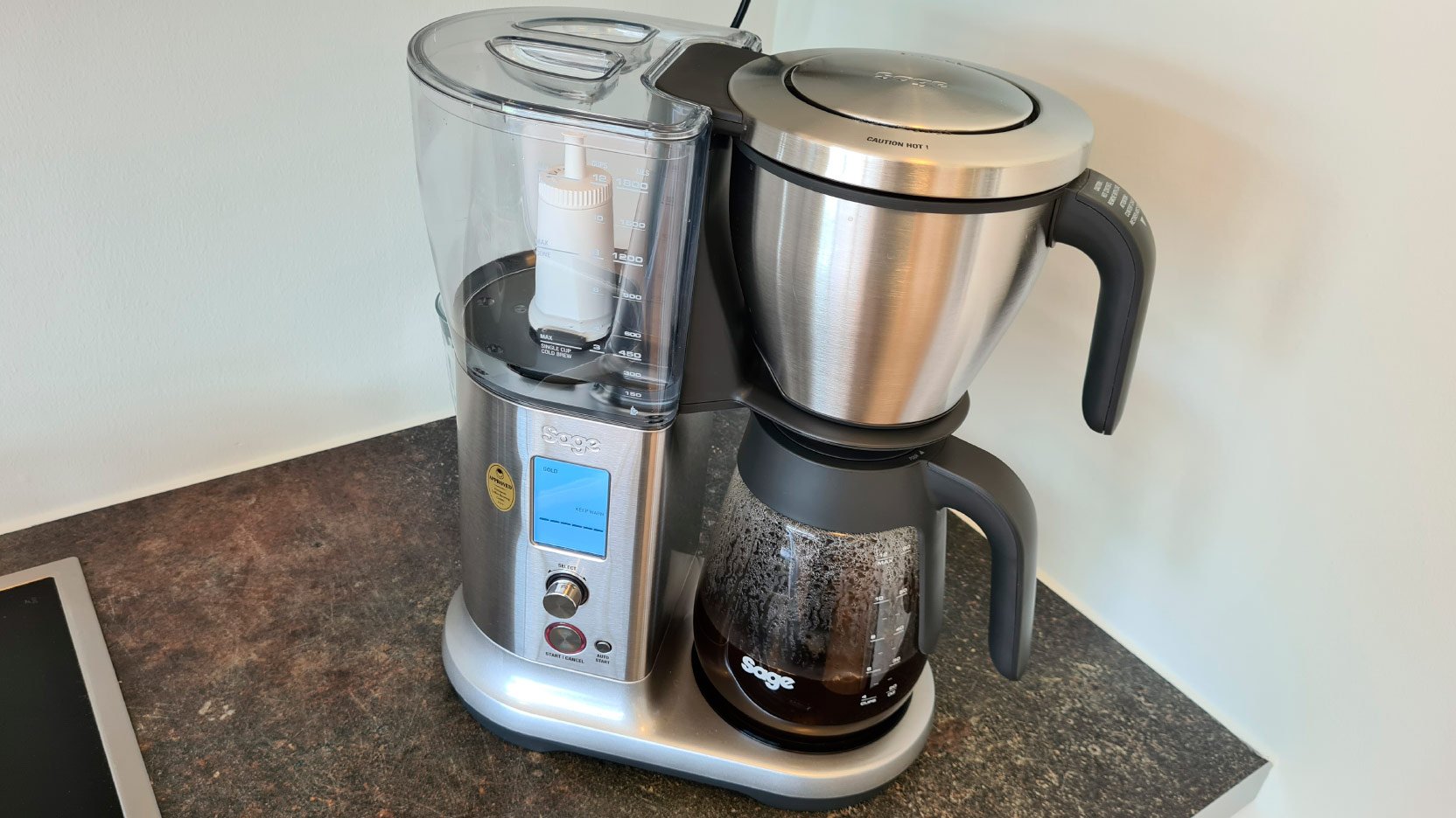 Sage-The-Precision-Brewer-brewing-coffee