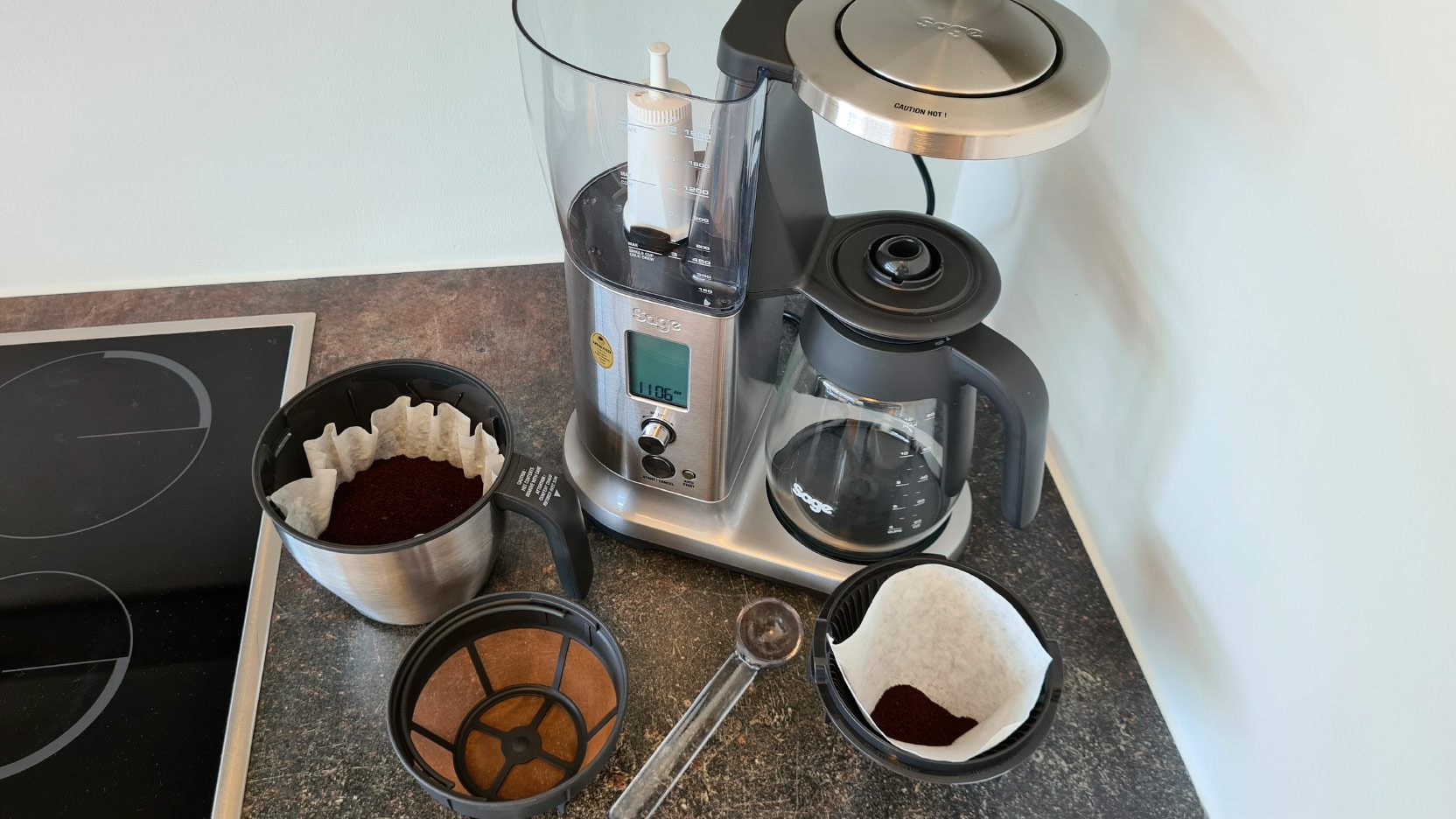 Sage-The-Precision-Brewer-filter-types-with-coffee